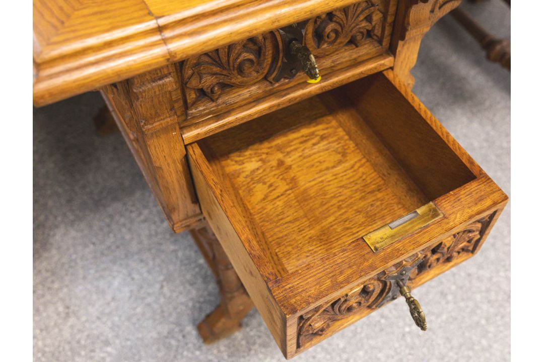 Damenschreibtisch m. Aufsatz (Historismus, um 1880/1890er Jahre) - Bild 4 aus 4