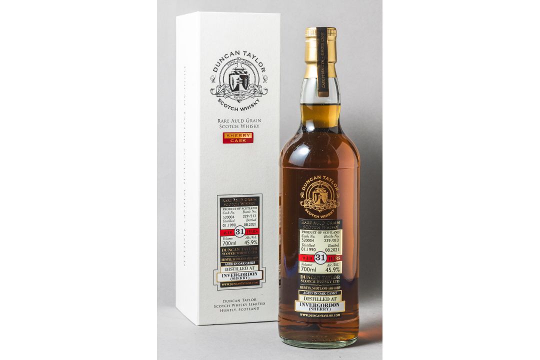 Duncan Taylor Rare Auld Grain Invergordon, Dest. Januar 1990, 31 Jahre - Bild 1 aus 2