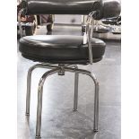 Drehsessel "LC7" (Cassina)