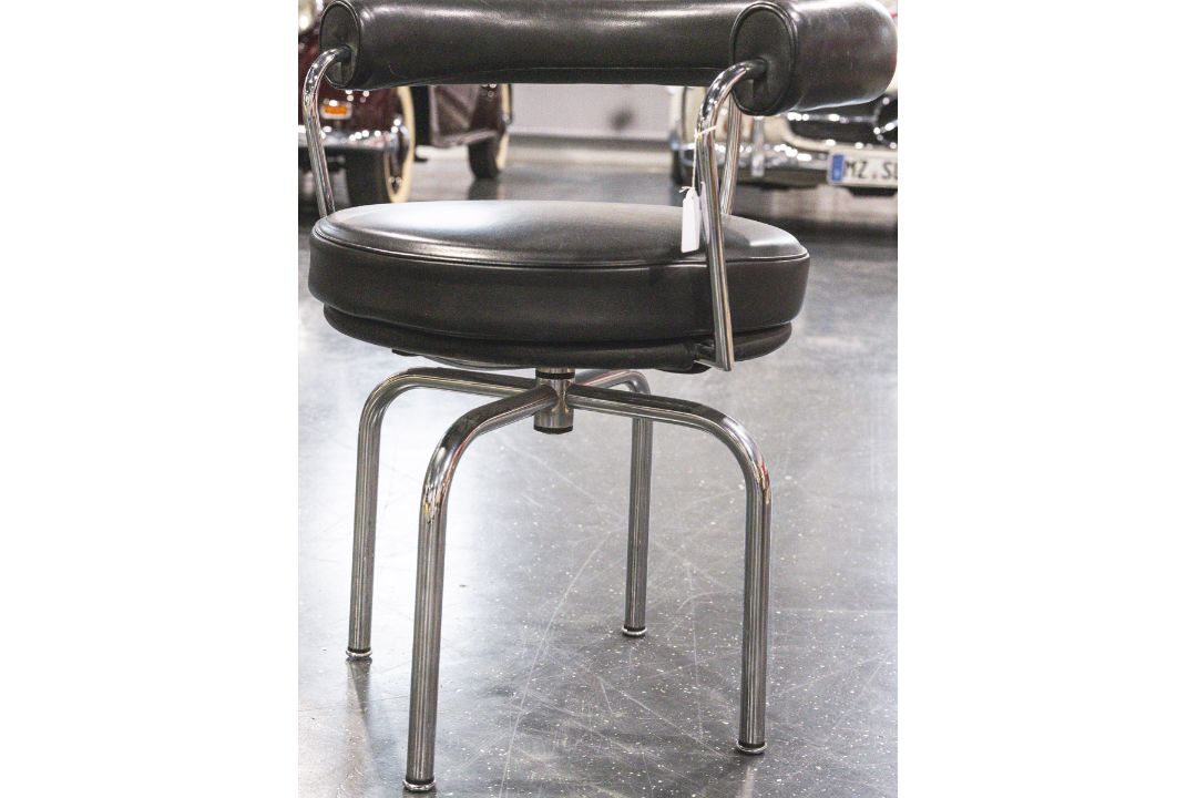 Drehsessel "LC7" (Cassina) - Bild 1 aus 2