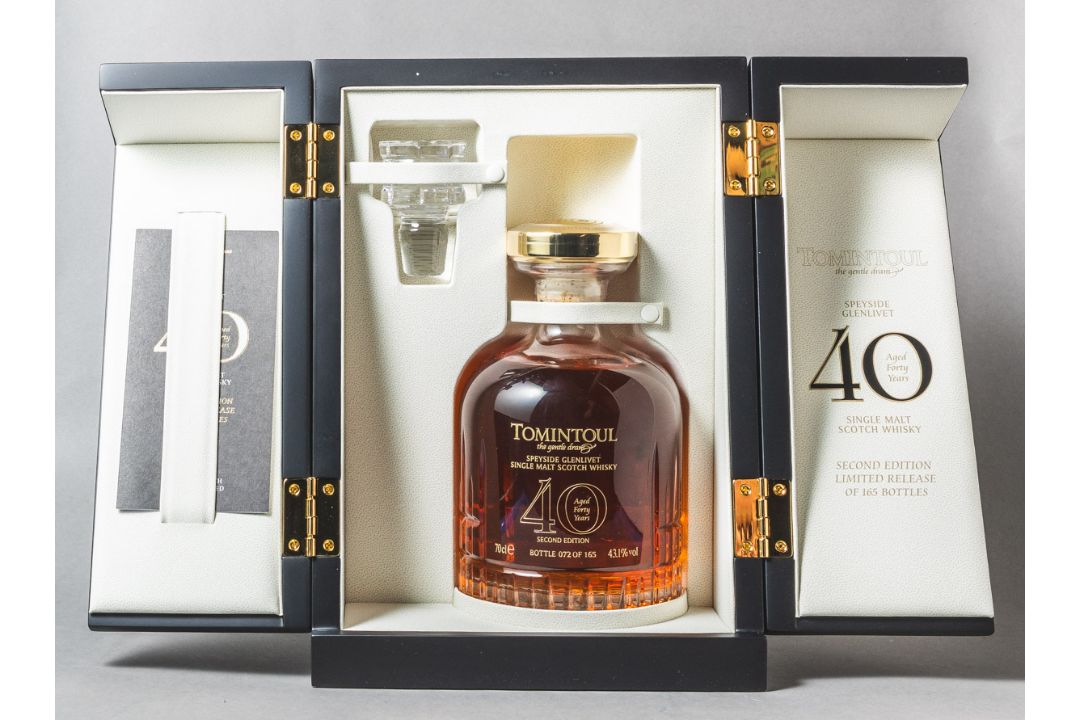 Tomintoul 40 Years Old, 40 Jahre, Single Malt Scotch Whisky - Bild 1 aus 2