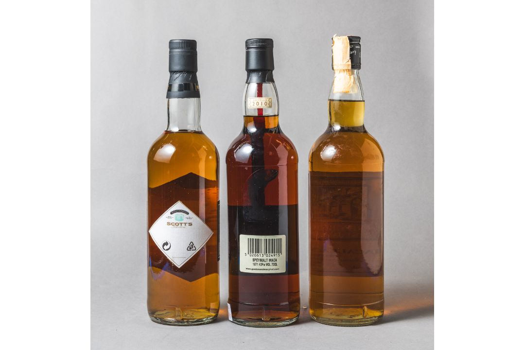 Konvolut mit 3 Flaschen exklusivem Macallan Single Malt Scotch Whisky - Bild 2 aus 2
