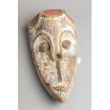 Maske (Afrika, Ethnie/Herkunft u. Alter unbekannt)