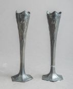 Vasen-Paar (Kayser Zinn, Jugendstil, um 1900)
