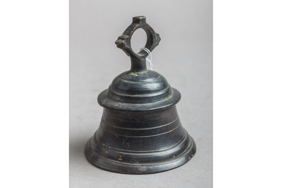 Ritualhandglocke (wohl Nepal, 18./19. Jh.) - Bild 2 aus 2