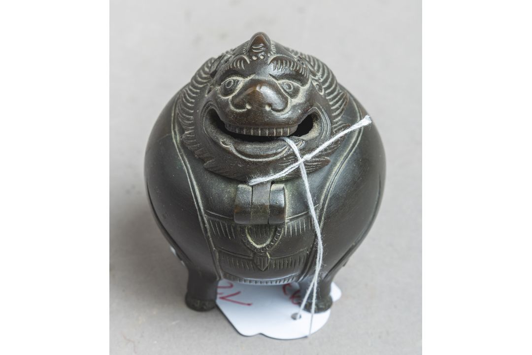 Räuchergefäß "Wächterlöwen" (China, wohl um 1900) - Bild 2 aus 3