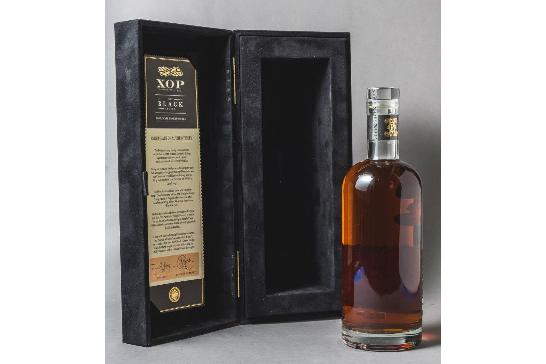 Douglas Laing XOP (Xtra Old Particular) Black Series Macallan Distillery, Dest. Mai 1990, 31 Jahre - Bild 2 aus 2