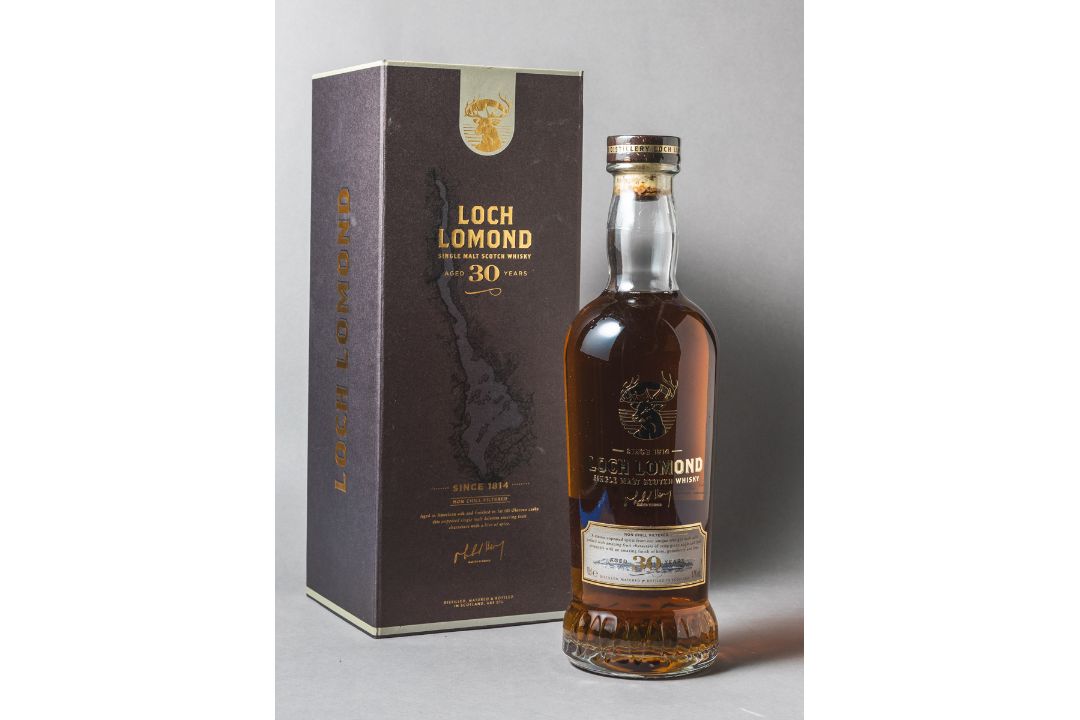 Loch Lomond 30 Years Old, Dest. 1990, 30 Jahre, Single Malt Scotch Whisky - Bild 1 aus 2