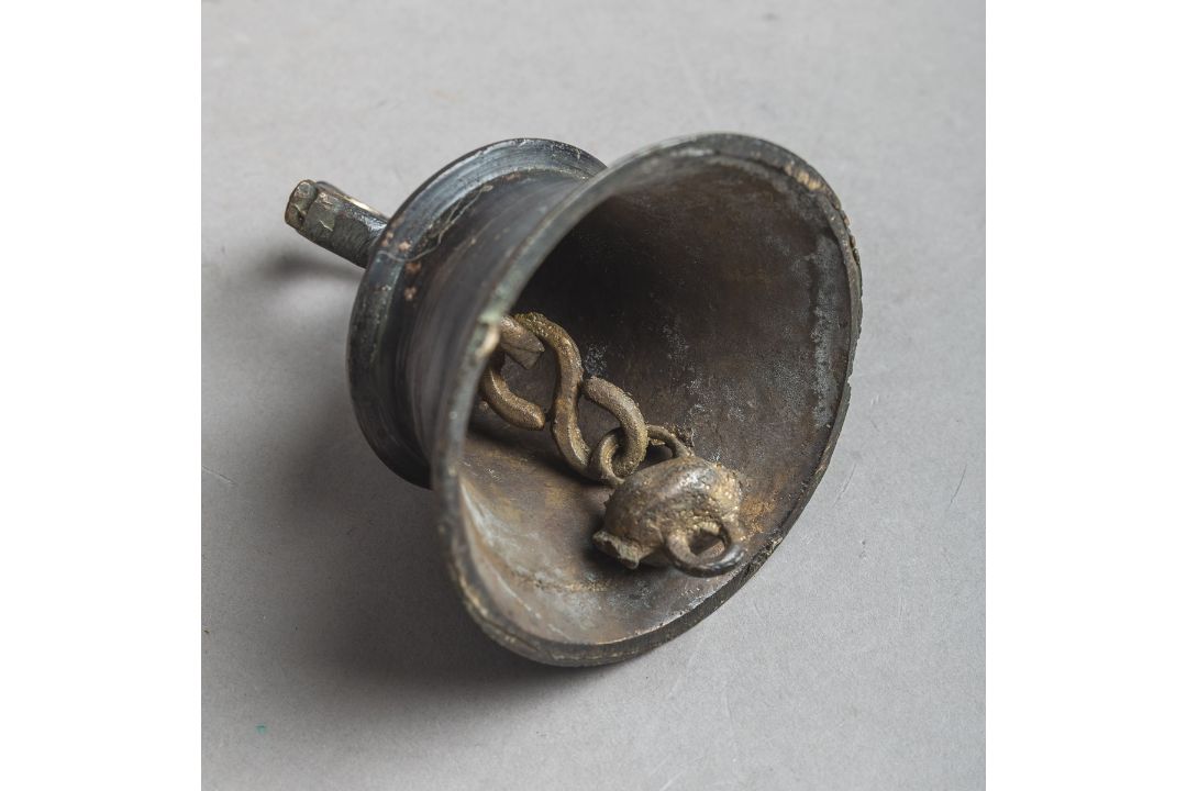 Ritualhandglocke (wohl Nepal, 18./19. Jh.) - Bild 1 aus 2
