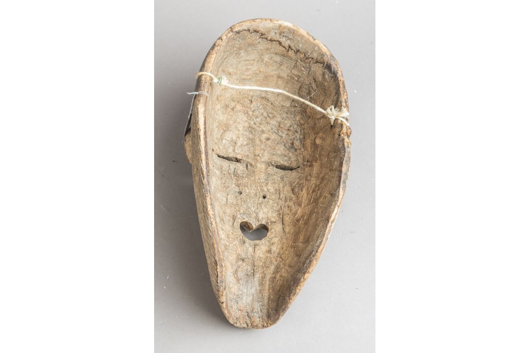 Maske "Kifwebe" (Songye, Demokratische Republik Kongo, Alter unbekannt) - Bild 2 aus 2