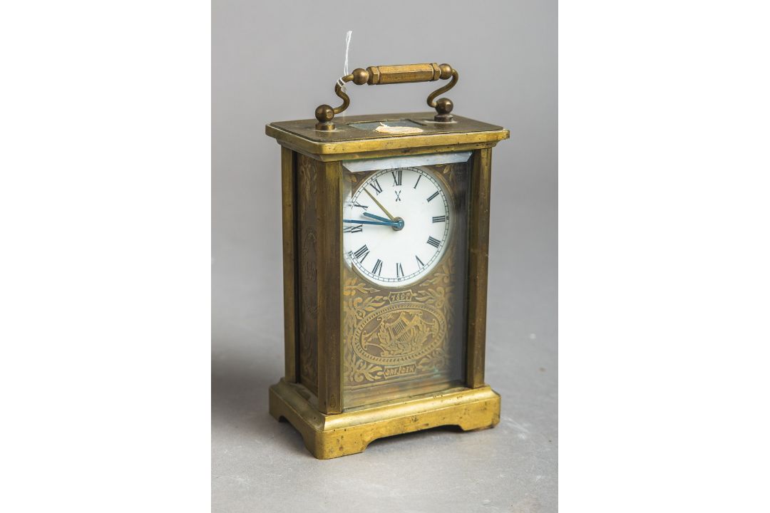 Reiseuhr mit Musikspielwerk (um 1897, Historismus/Jugendstil)