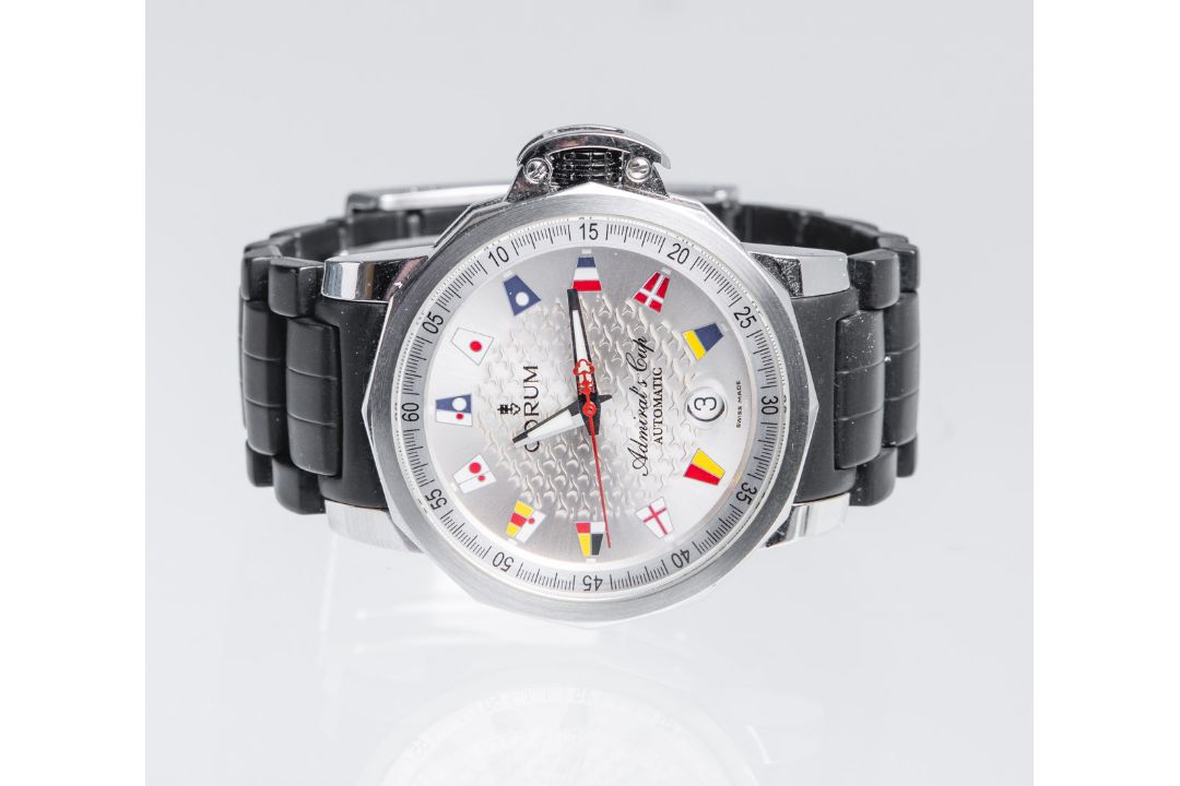 Corum - Armbanduhr "Admiral's Cup 41 Trophy"