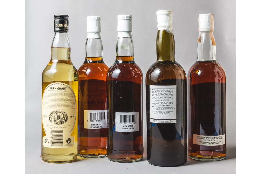 Konvolut mit 5 Flaschen Glen Grant Single Malt Scotch Whisky - Bild 2 aus 2