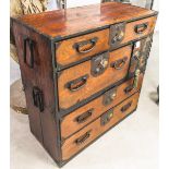 Tansu Kommode (Japan, Meiji Zeit 1868 - 1912)