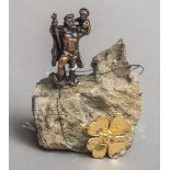 Kleine Statuette auf Steinsockel "Heiliger Christophorus" (Juwelier Weiland, Mainz)