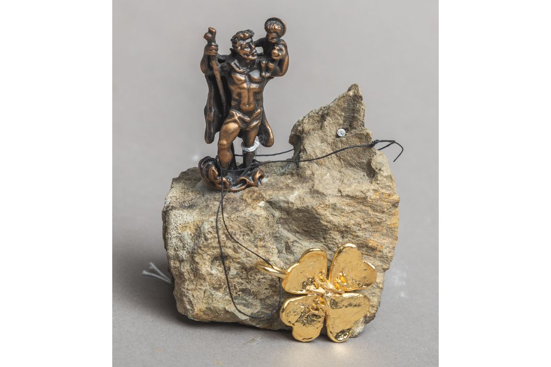 Kleine Statuette auf Steinsockel "Heiliger Christophorus" (Juwelier Weiland, Mainz) - Bild 1 aus 4
