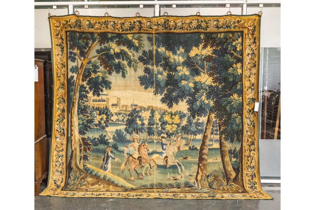 Großer Wandteppich (wohl Flandern, 17./18. Jh.) - Bild 1 aus 3