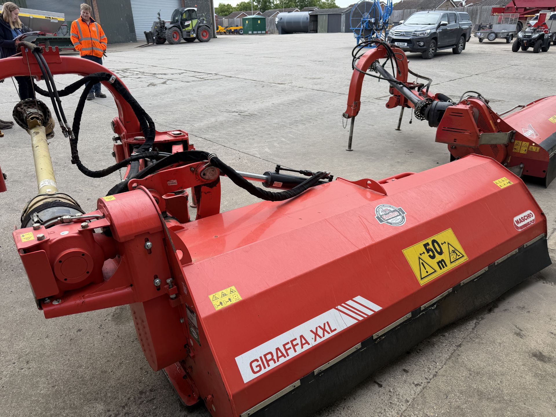(22) Maschio Giraffa XXL 230 right hand offset flail mower, pto driven, serial no NM91D0262 - Image 5 of 8