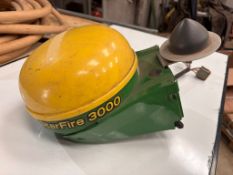 John Deere Starfire SF 3000 reciever, complete with new antenna