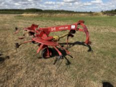 (97) Lely Lotus 300 haybob, spreads out & rows up, serial no 10304-1023