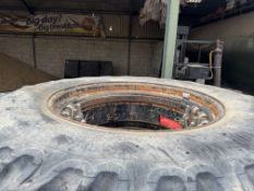 Pr Stocks dual wheels 20.8 R38, with dual wheel clamps