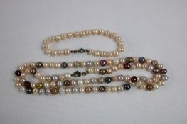 Perlenschmuck mit 925 Silberverschlüssen Konvolut