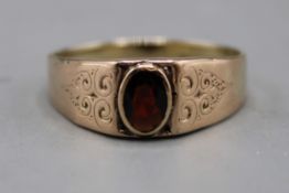 Granat Goldring 333 um 1900