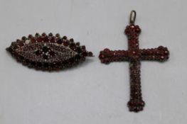 Granatschmuck Trachtenschmuck Brosche Kreuz 19/20 Jh.