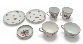 A PAIR OF MEISSEN TEA CUPS AND SAUCERS, 20TH CENTURY