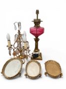 A LATE VICTORIAN BRASS OIL LAMP