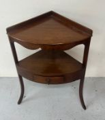 Victorian mahogany corner washstand with drawer to bottom shelf (H87cm x 40cm x 59cm)