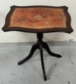 Mahogany side table with leather top (H53cm x 35cm x 48cm)