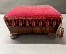 A Foot stool upholstered in a kilim style fabric (H18cm x D30cm x W36cm)