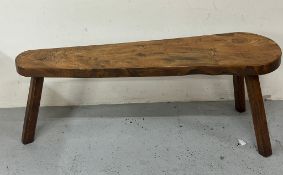 A solid wood bench on thick plank legs (L106cm x H44cm)