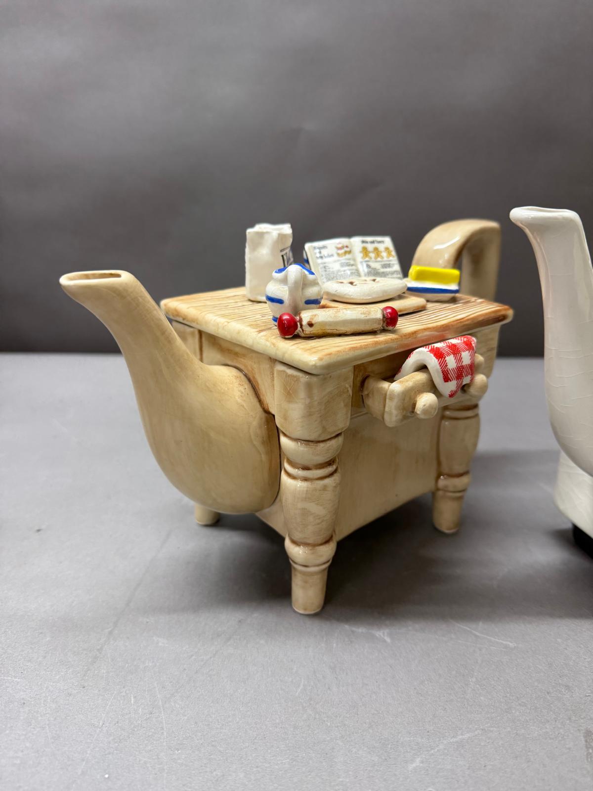Three Novelty tea pots - Image 3 of 4