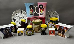 A collection of various vintage and novelty collectable items