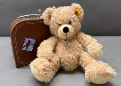 Steiff Fynn Teddy bear in suitcase 111471 Condition Report tags, no certificate