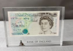 Bank of England £5 bank note cast in a clear resin block A16 0017B1