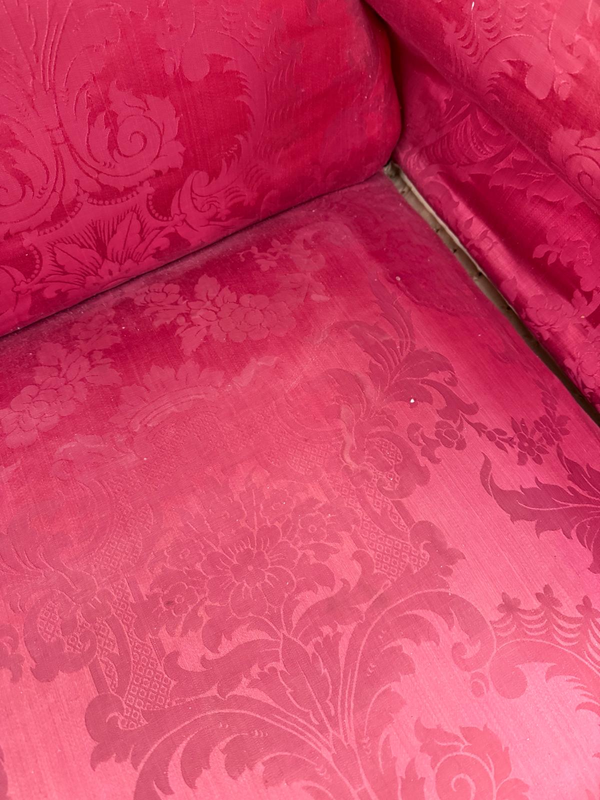 A red floral upholstered Victorian two seater sofa H84cm W150cm D76cm SH32cm Condition Report in - Image 2 of 5