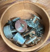 A small selection of costume jewellery, including cufflinks