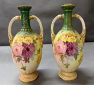 A pair of floral vase in Art Nouveau style