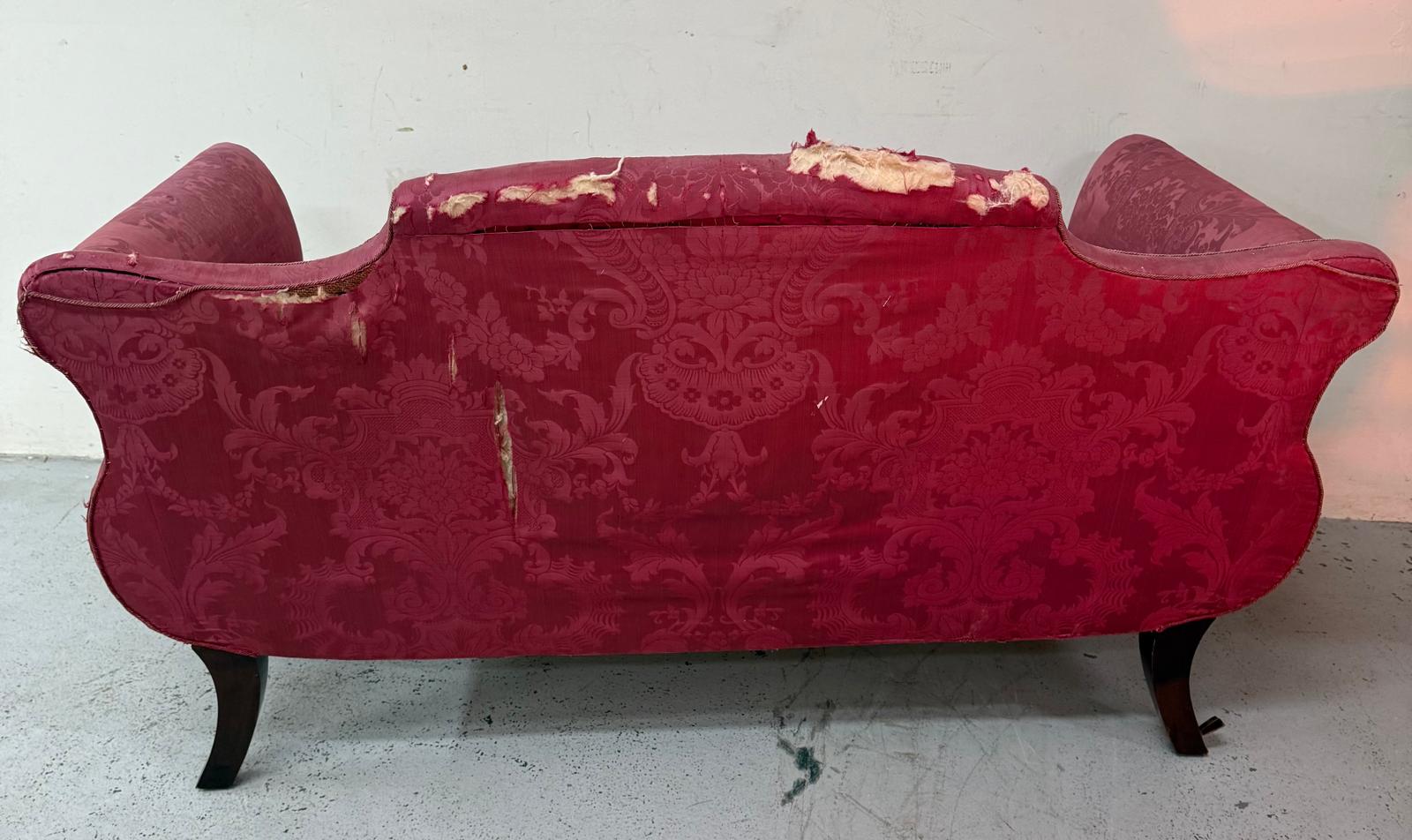 A red floral upholstered Victorian two seater sofa H84cm W150cm D76cm SH32cm Condition Report in - Image 3 of 5