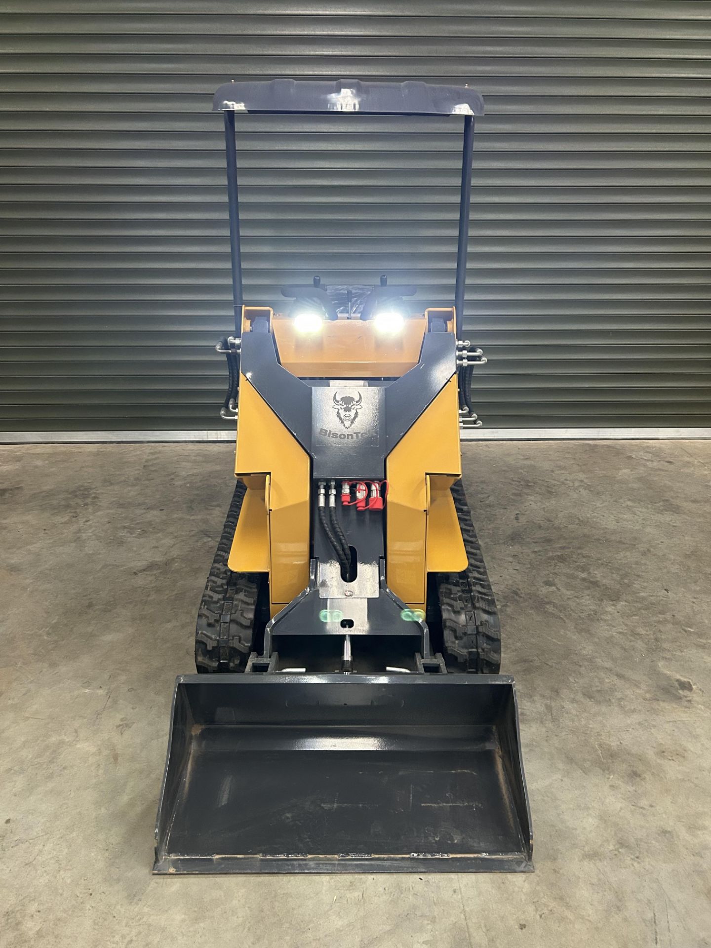 New Unissued 2025 Rubber Tracked Skid Steer Loader, Joystick Controls 13.5HP 750KG - Image 20 of 25