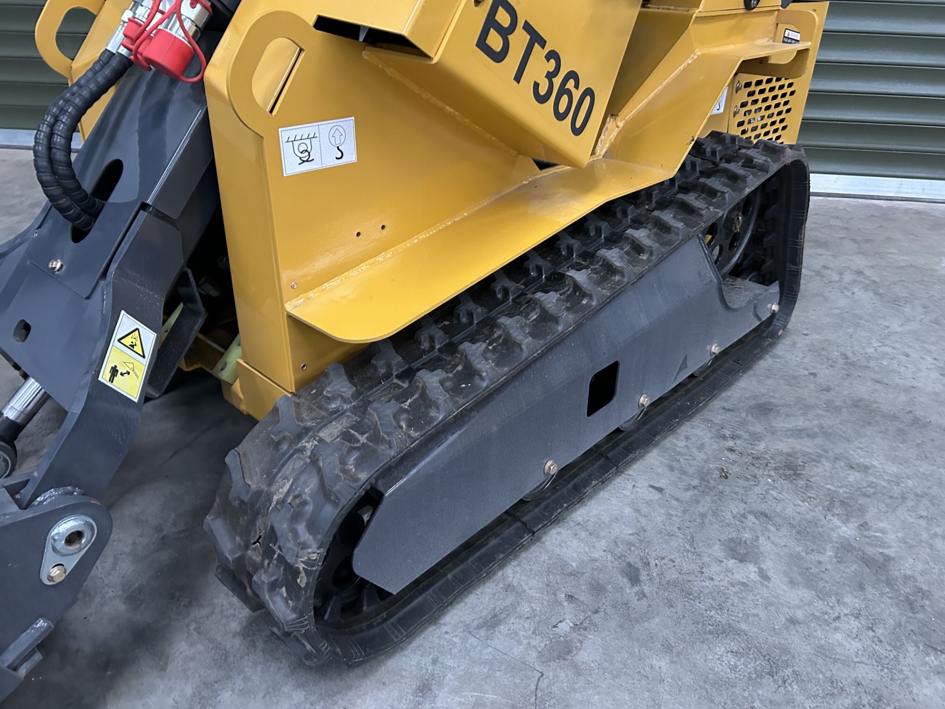 New Unissued 2025 Rubber Tracked Skid Steer Loader, Joystick Controls 13.5HP 750KG - Image 10 of 25