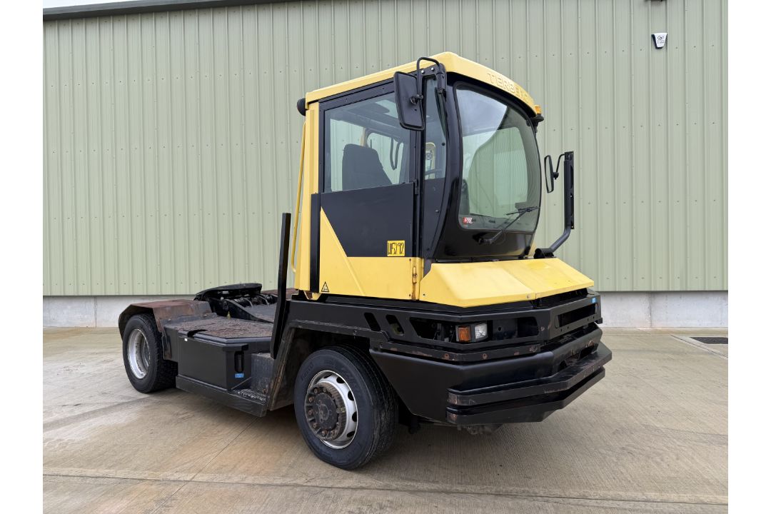 Terberg RT282 4x4 Tug, 3994 hrs only! - Image 1 of 34
