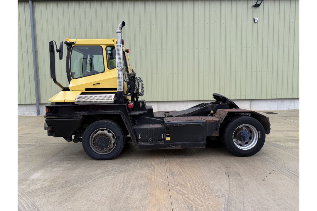 Terberg RT282 4x4 Tug, 3994 hrs only! - Image 16 of 34