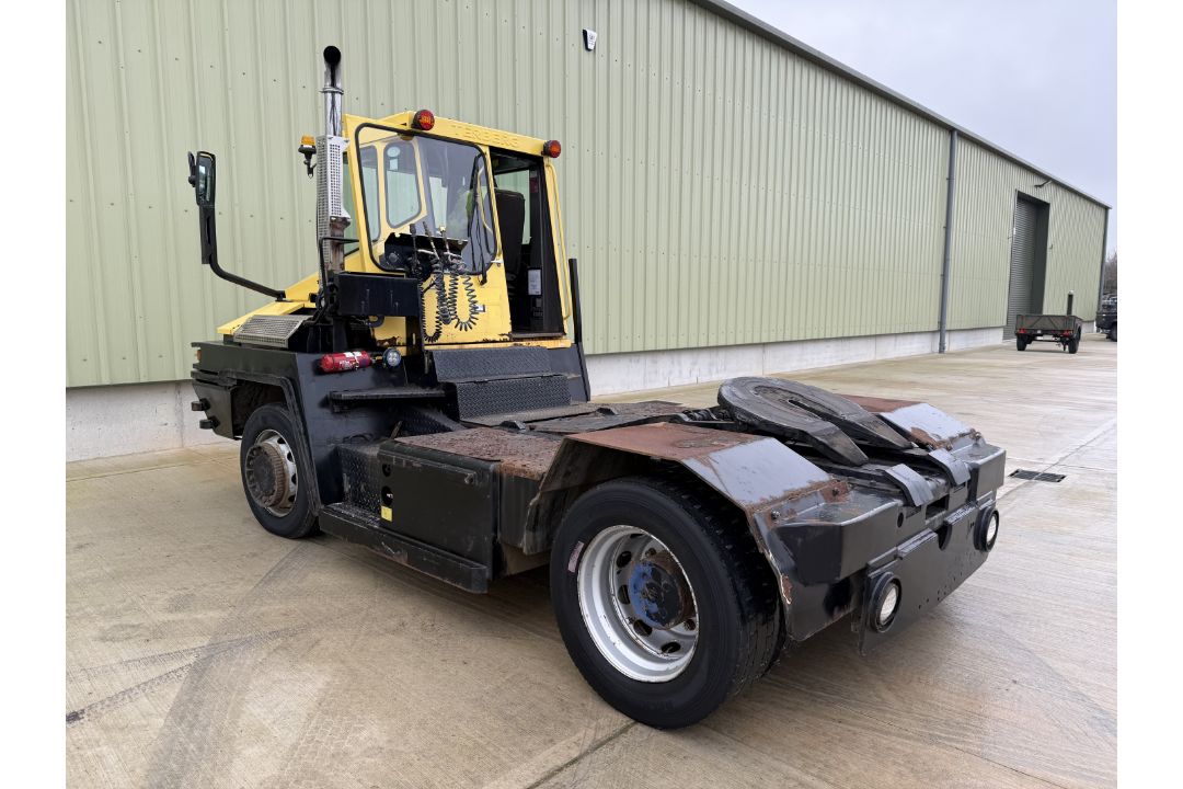 Terberg RT282 4x4 Tug, 3994 hrs only! - Image 30 of 34