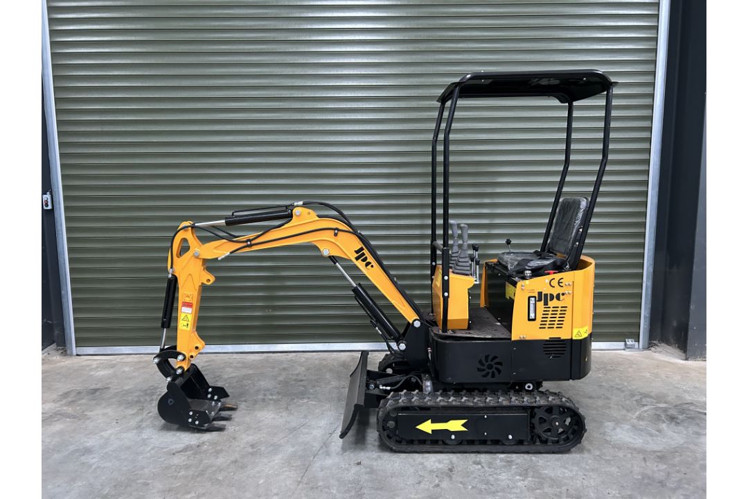 2024 Unissued JPC 1020KG 12HP Diesel Rubber Track Mini Excavator c/w Front Blade - Image 1 of 27