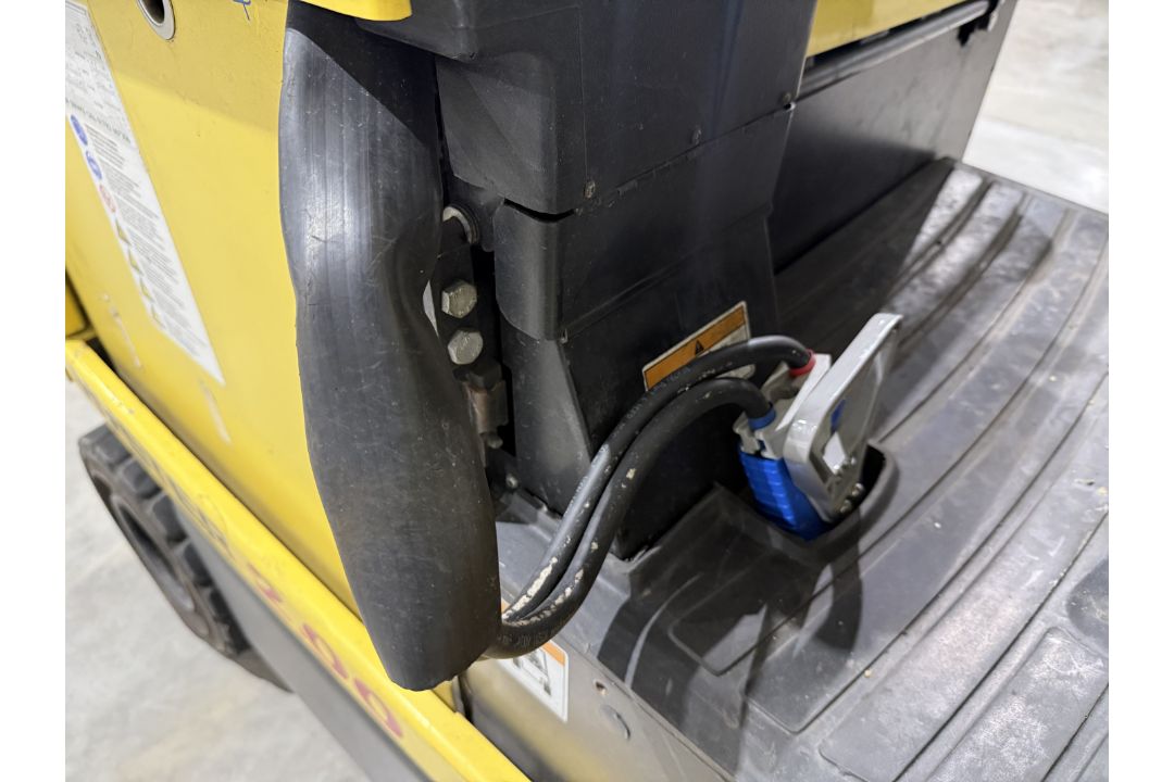 Hyster E2.00 XMS Electric Forklift 710 hrs only! - Image 9 of 32