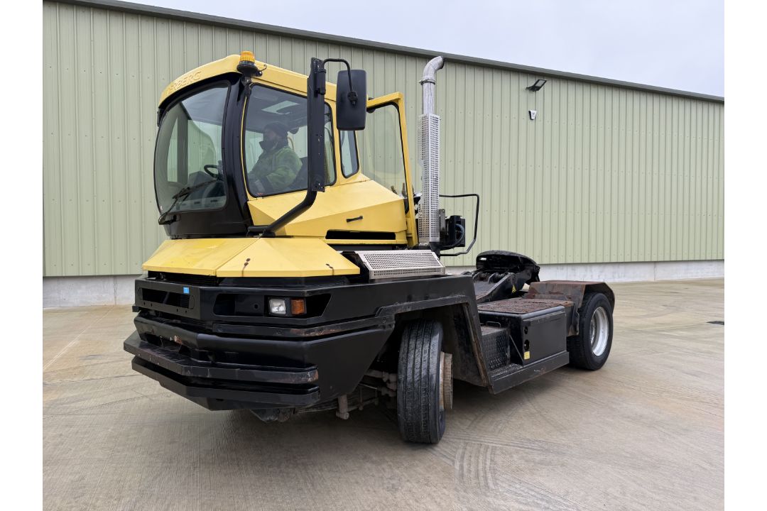 Terberg RT282 4x4 Tug, 3994 hrs only! - Image 34 of 34